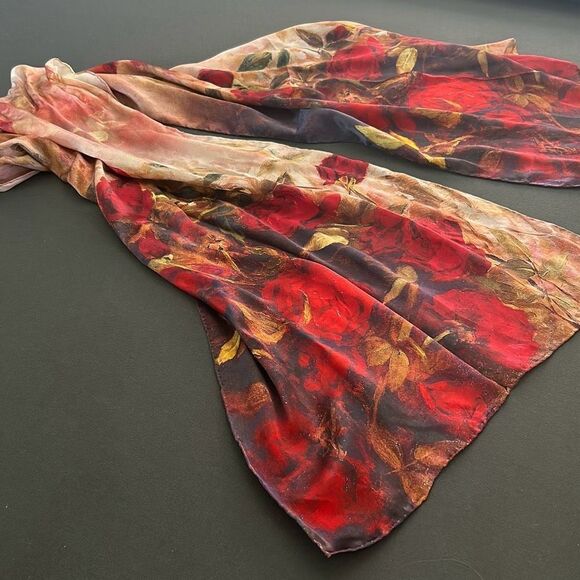 100% Silk Handmade Scarf - Picture 5 of 6